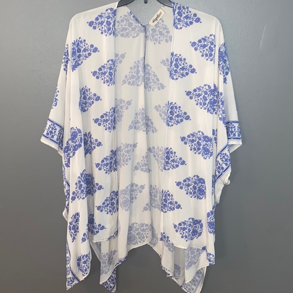 New 🌟 Boutique Haptics by Holly Harper Kimono Large - Picture 2 of 9